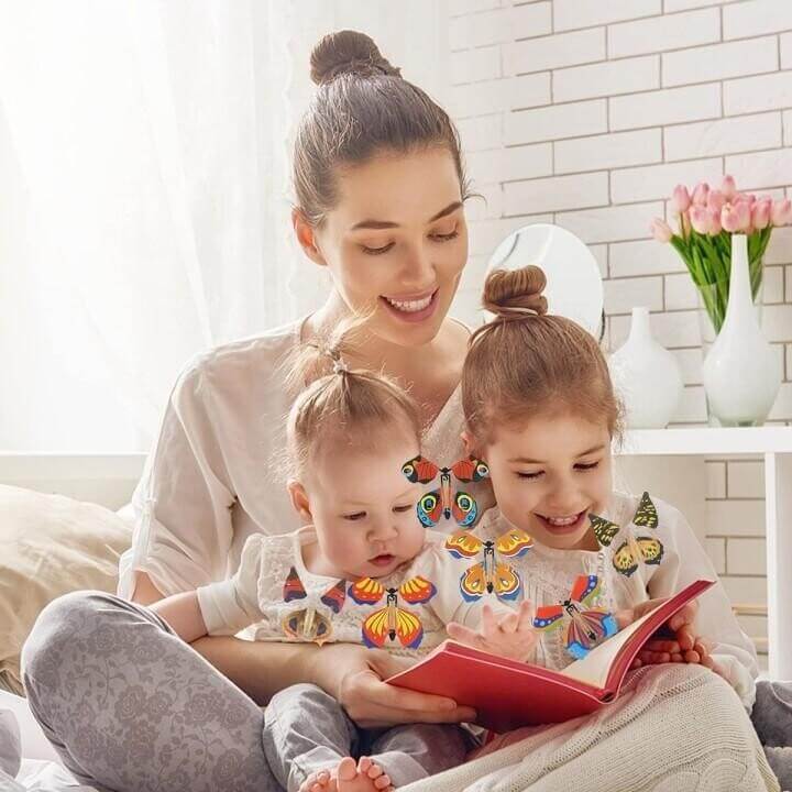 Flying Butterflies Surprise 10x12cm Wind-Up Cardboard Toy Children's Party Decoration Gift Card | Sansoti