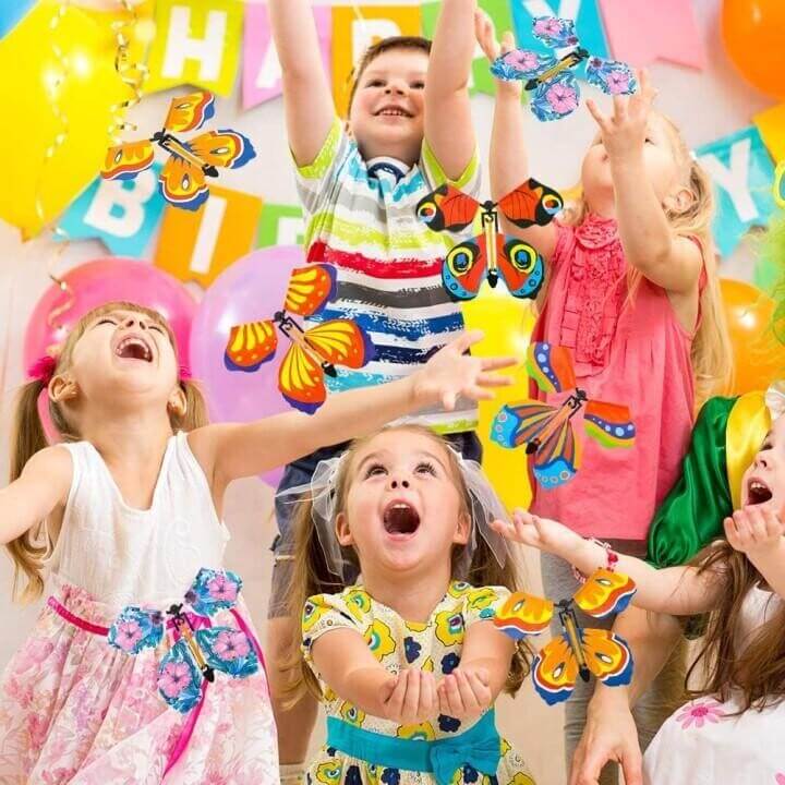 Flying Butterflies Surprise 10x12cm Wind-Up Cardboard Toy Children's Party Decoration Gift Card | Sansoti