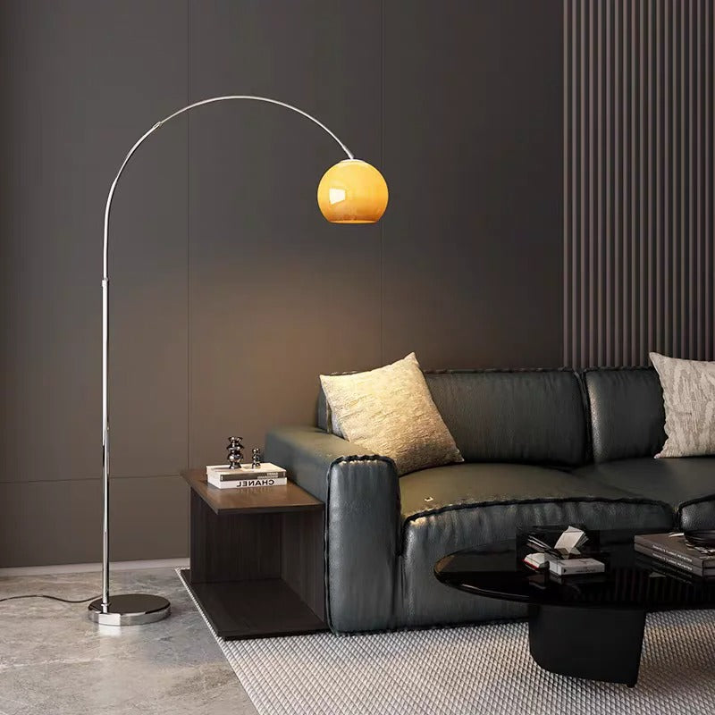 Minimalistische Stehlampe mit nach oben gerichtetem Licht - skulpturales Design mit sanftem Leuchten für den Wohnbereich | Sansoti