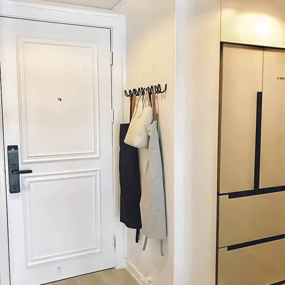 Perchero de pared de metal, diseño ondulado, con 3 o 5 ganchos, moderno | Sansoti