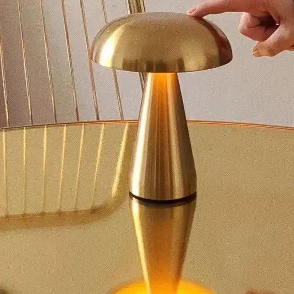 Ładowalna lampka stołowa z funkcją dotykową, metalowa, bezprzewodowa, 3 tryby świecenia, złota, aluminiowa, USB-C | Sansoti