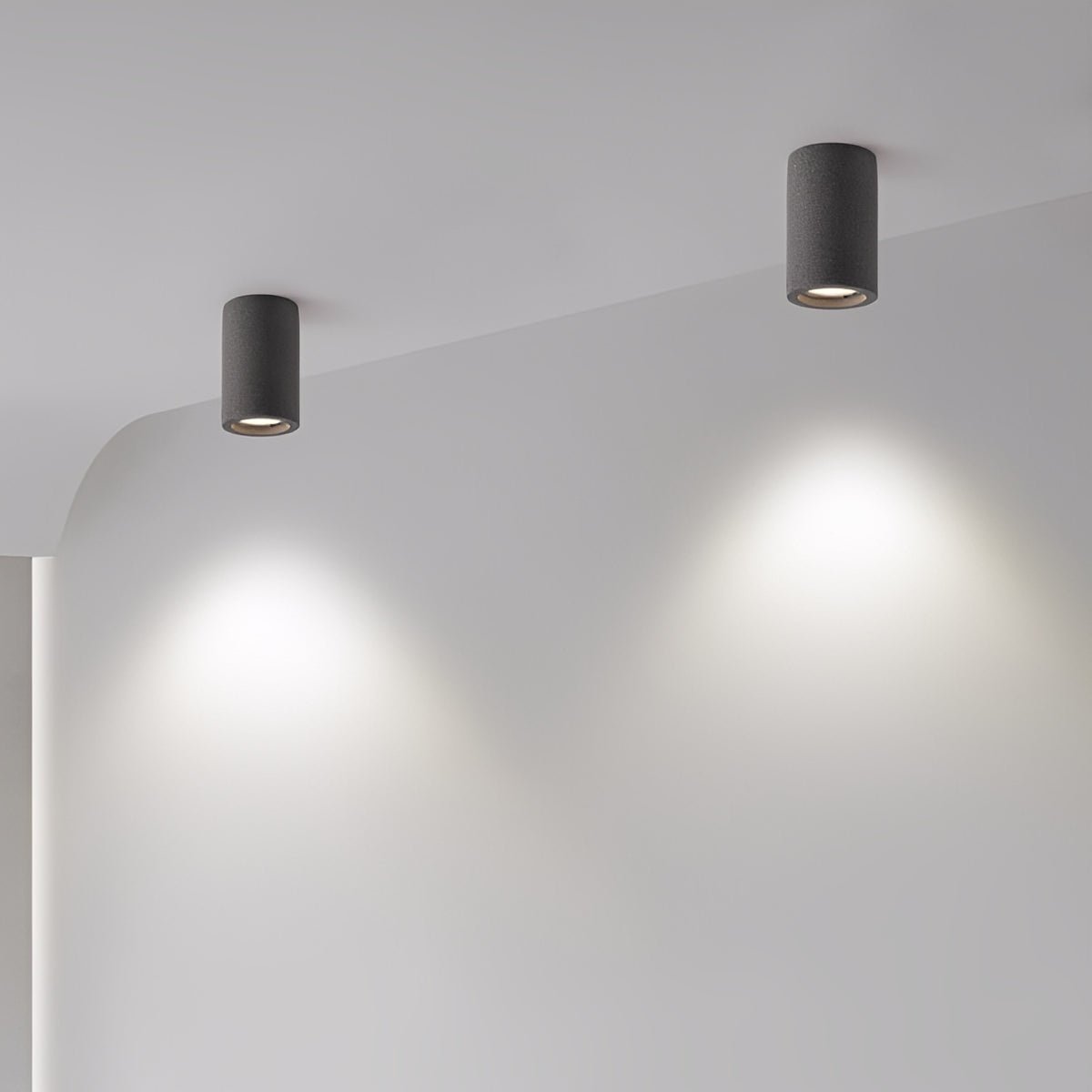 Runde Deckenleuchte in Betonoptik, LED, Industriedesign, grau-schwarz, Aufbauleuchte mit GU10, moderne Beleuchtung für Wohnzimmer und Küche | Sansoti