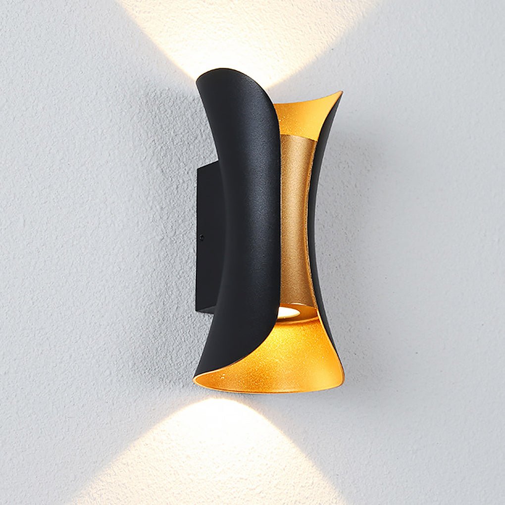 Moderne Up-Down-Außen-Wandlampe mit IP54-Schutz und Aluminiumgehäuse | Sansoti