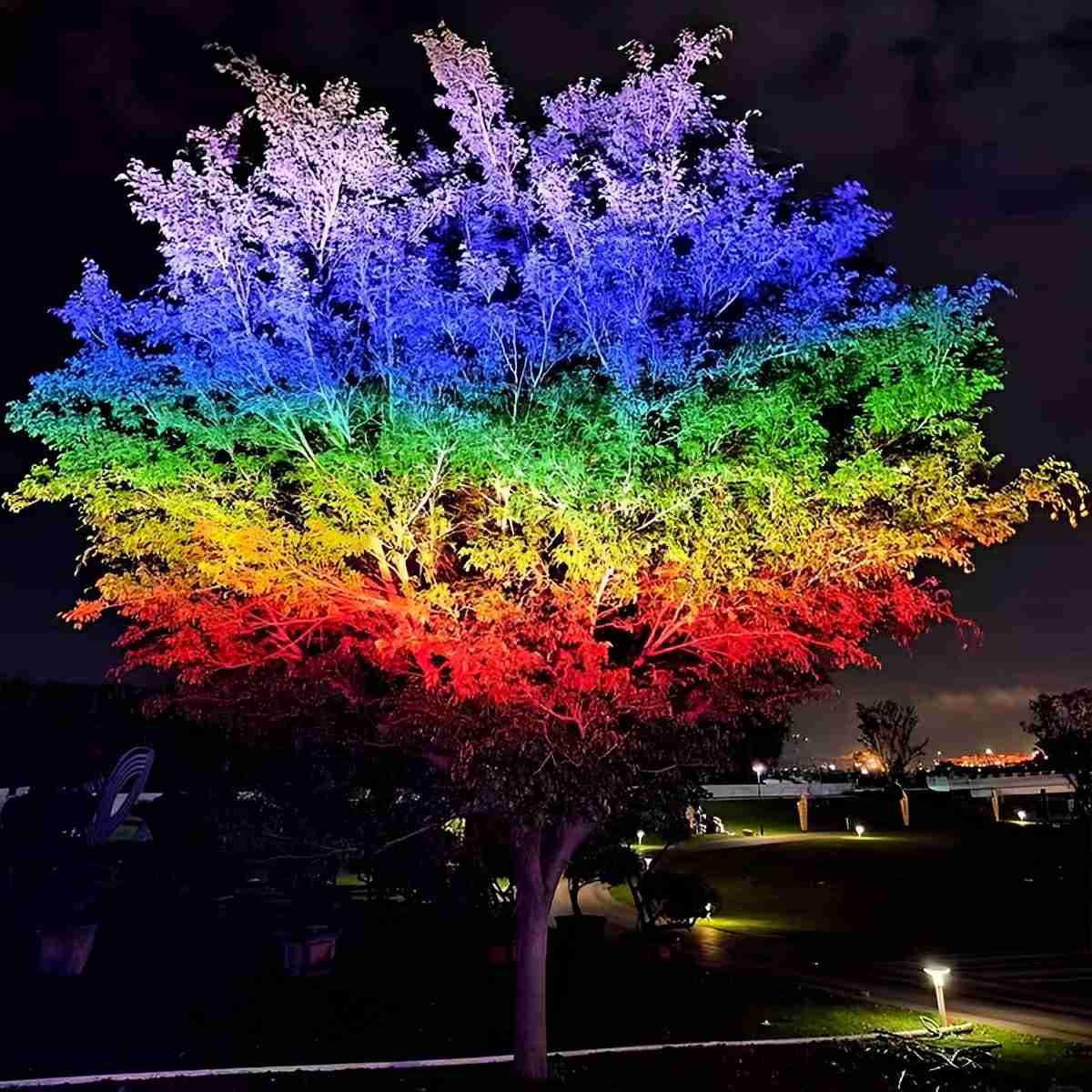 Grauer RGB-Außenstrahler aus Aluminium 48W/72W Gartenbeleuchtung Baum IP65 Wasserdichte Landschaftsbeleuchtung Garten | Sansoti