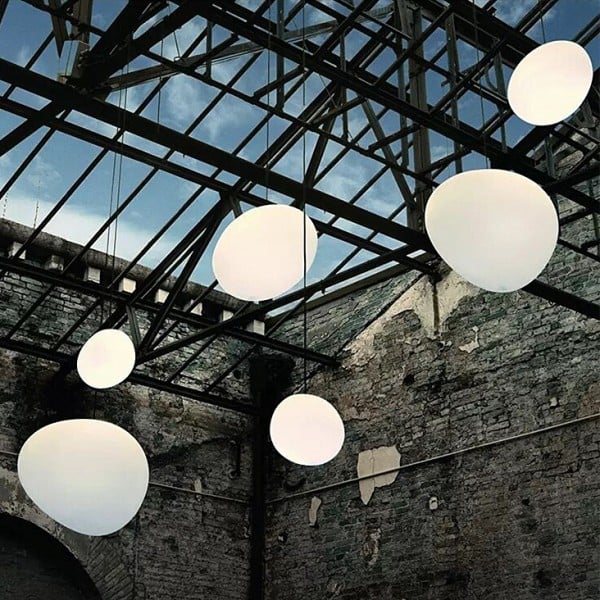 Lampa wisząca z ręcznie dmuchanego szkła, minimalistyczna, mlecznobiała, salon, jadalnia, E27, ciepłe białe światło | Sansoti