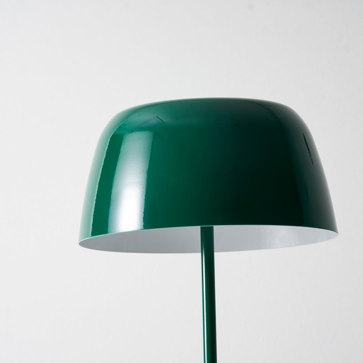 Bittel Table Lamp – Scandinavian Inspired Table Lamp with E26/E27 Socket and Dim Function | Sansoti