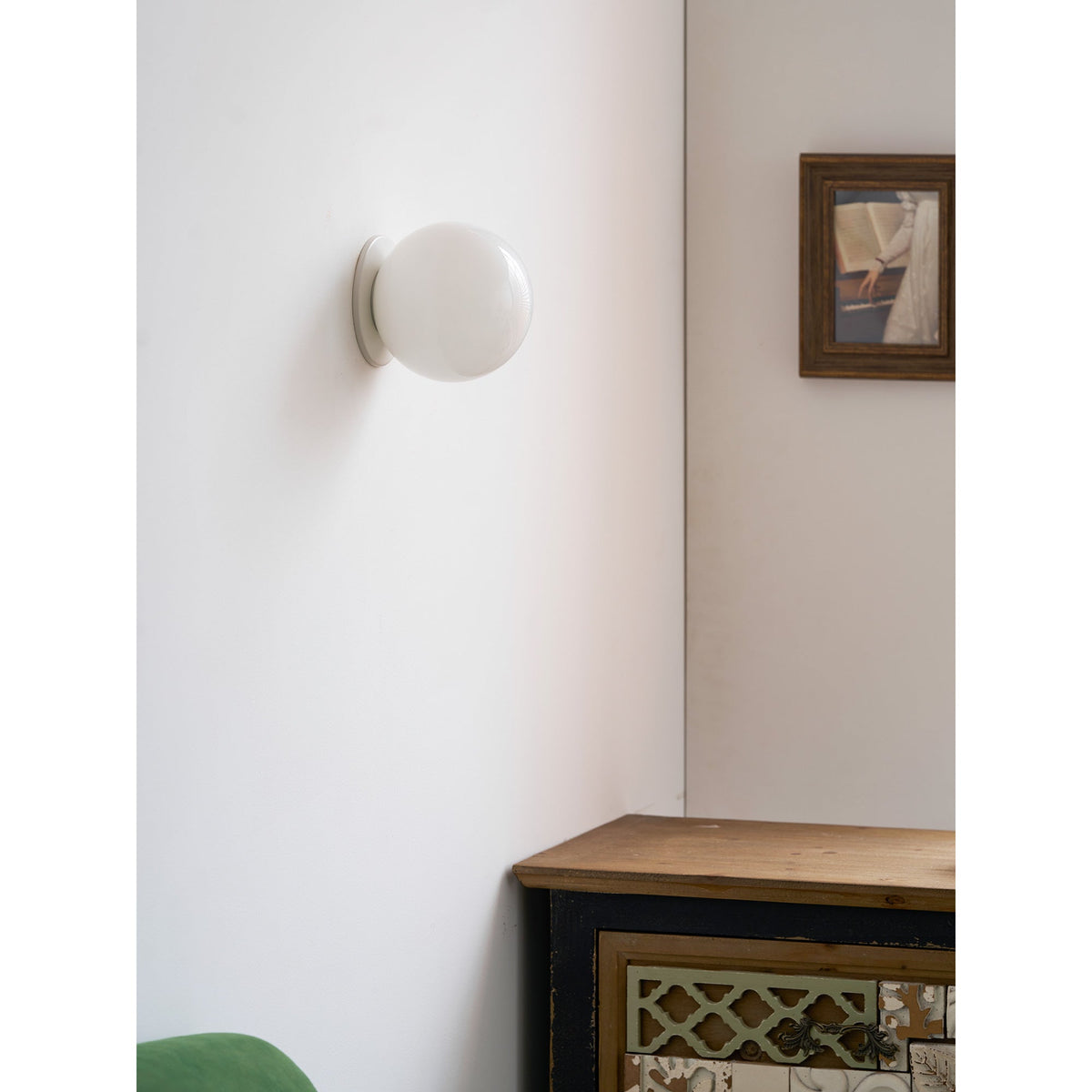 Glass Wall Lamp with Gold or Silver Socket – Modern Design for Bedroom and Living Room | Sansoti
