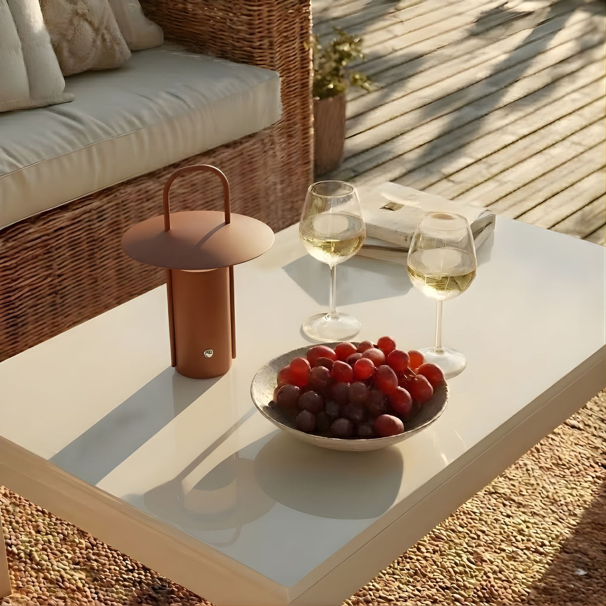 Lampe de table portable avec poignée 24 cm, à intensité variable, rechargeable, à LED, design scandinave pour l'intérieur et l'extérieur | Sansoti