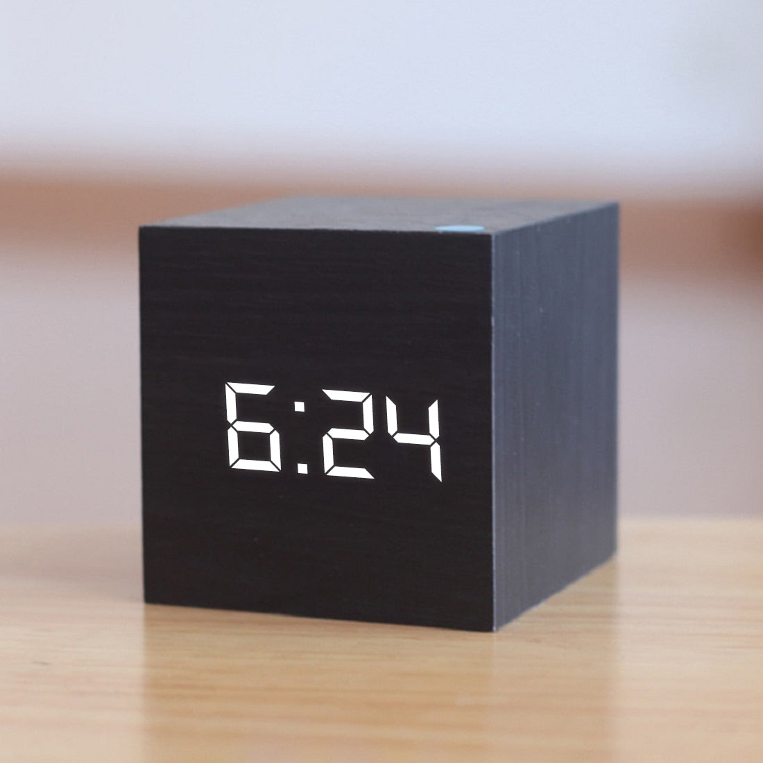 Réveil LED numérique à commande vocale en forme de cube, économe en énergie, pour table de chevet ou bureau | Sansoti
