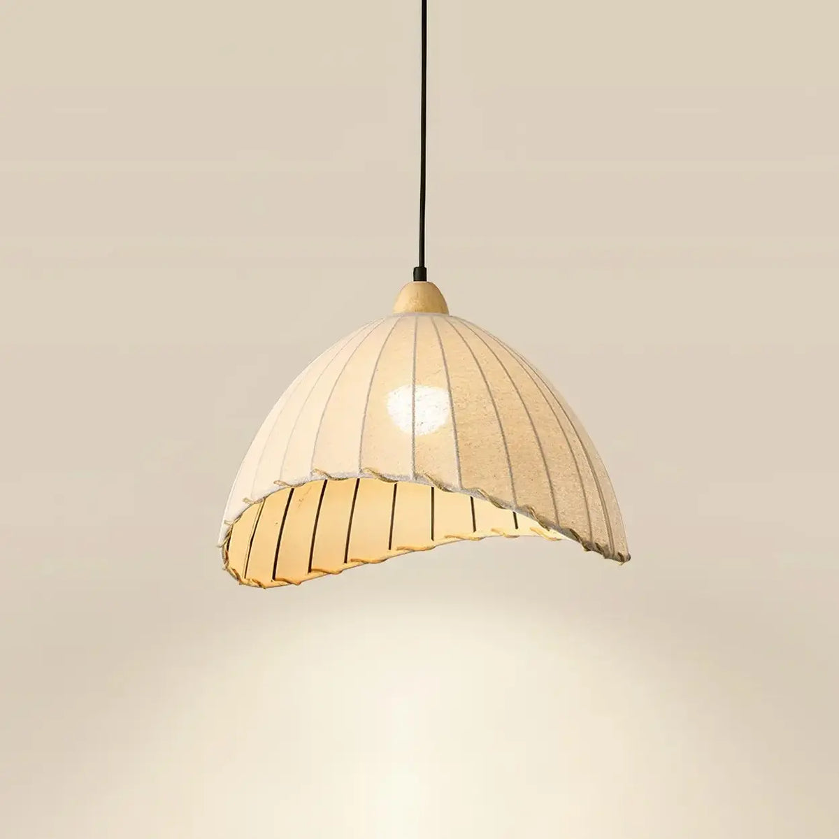Lámpara colgante wabi-sabi de madera y pantalla de tela blanca escandinava E27 | Sansoti