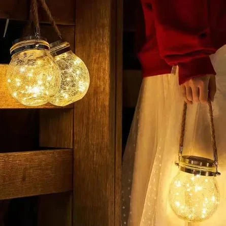Solarbetriebene Glas-Kugel-Laterne mit Craquelé-Effekt für Garten und Terrasse | Sansoti