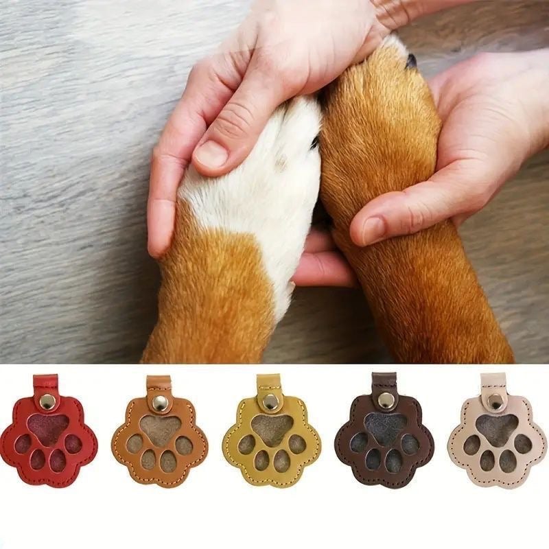 Leather Keychain with Engraved Name and Paw Print 7 x 3 cm Vegetable-Tanned 9 Colors | Sansoti