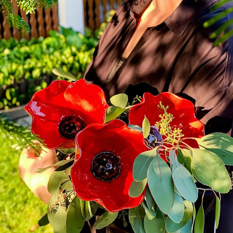 Dekorativer Metall-Gartenspieß mit Vogelbad 60cm – Blumenförmiges Wasserstation für Vögel und Insekten in 7 Farben | Sansoti