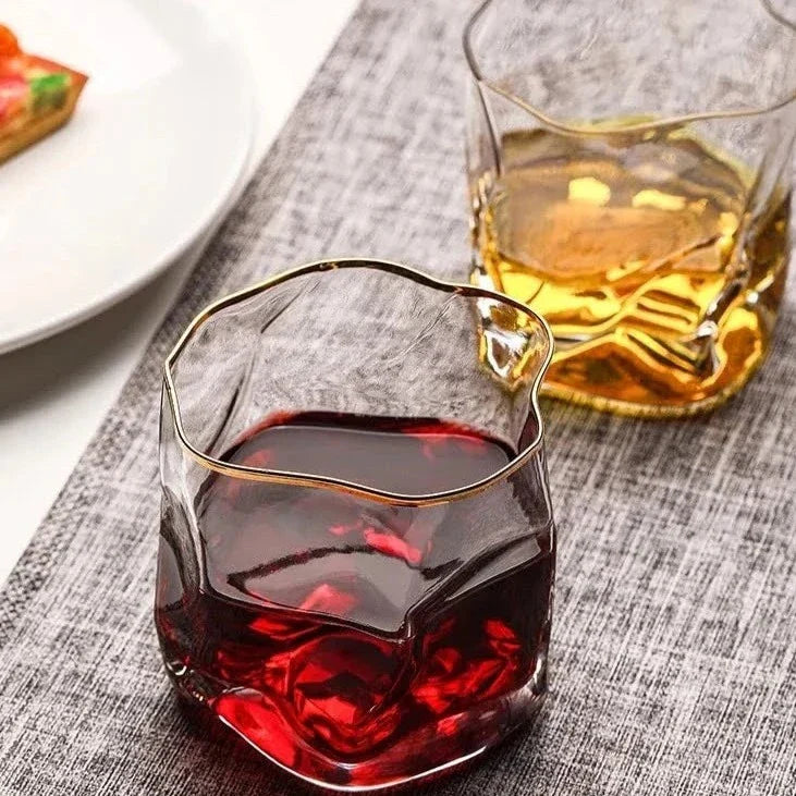 Luxuriöses Whiskyglas-Set 2 Stück - Strukturiertes Glas 300 ml - Eleganter Tumbler für Whiskey-Liebhaber - Premium Trinkgläser für Zuhause und Bar | Sansoti