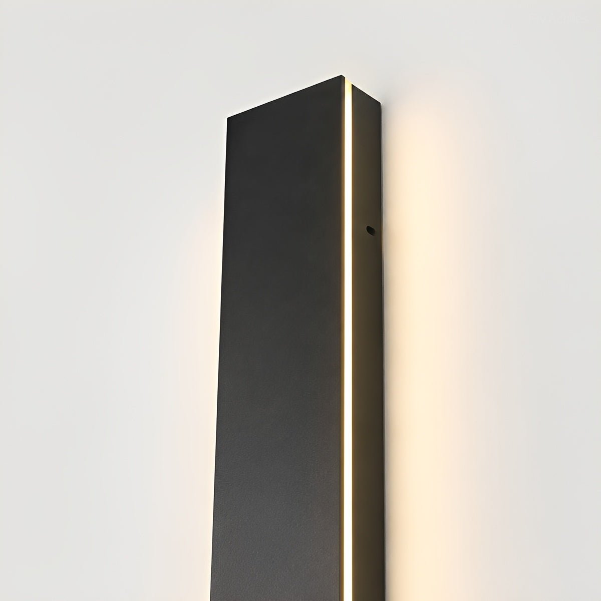 Waterproof black aluminum outdoor LED wall light 30-150cm for garden, terrace, entrance, front door, and facade lighting | Sansoti
