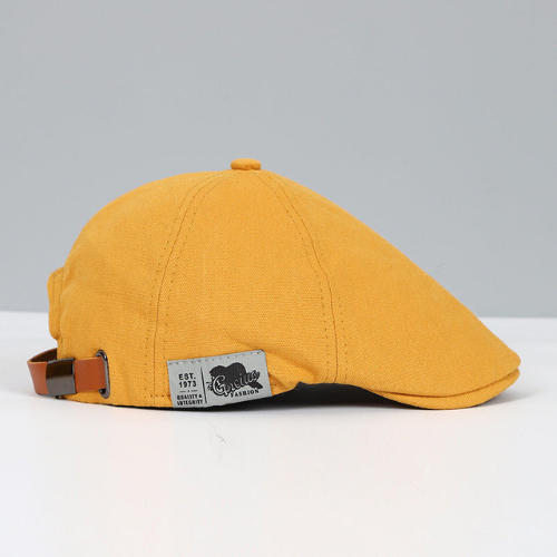 Flat cap with adjustable strap, men’s, classic design, comfortable for everyday use, vintage style, casual | Sansoti